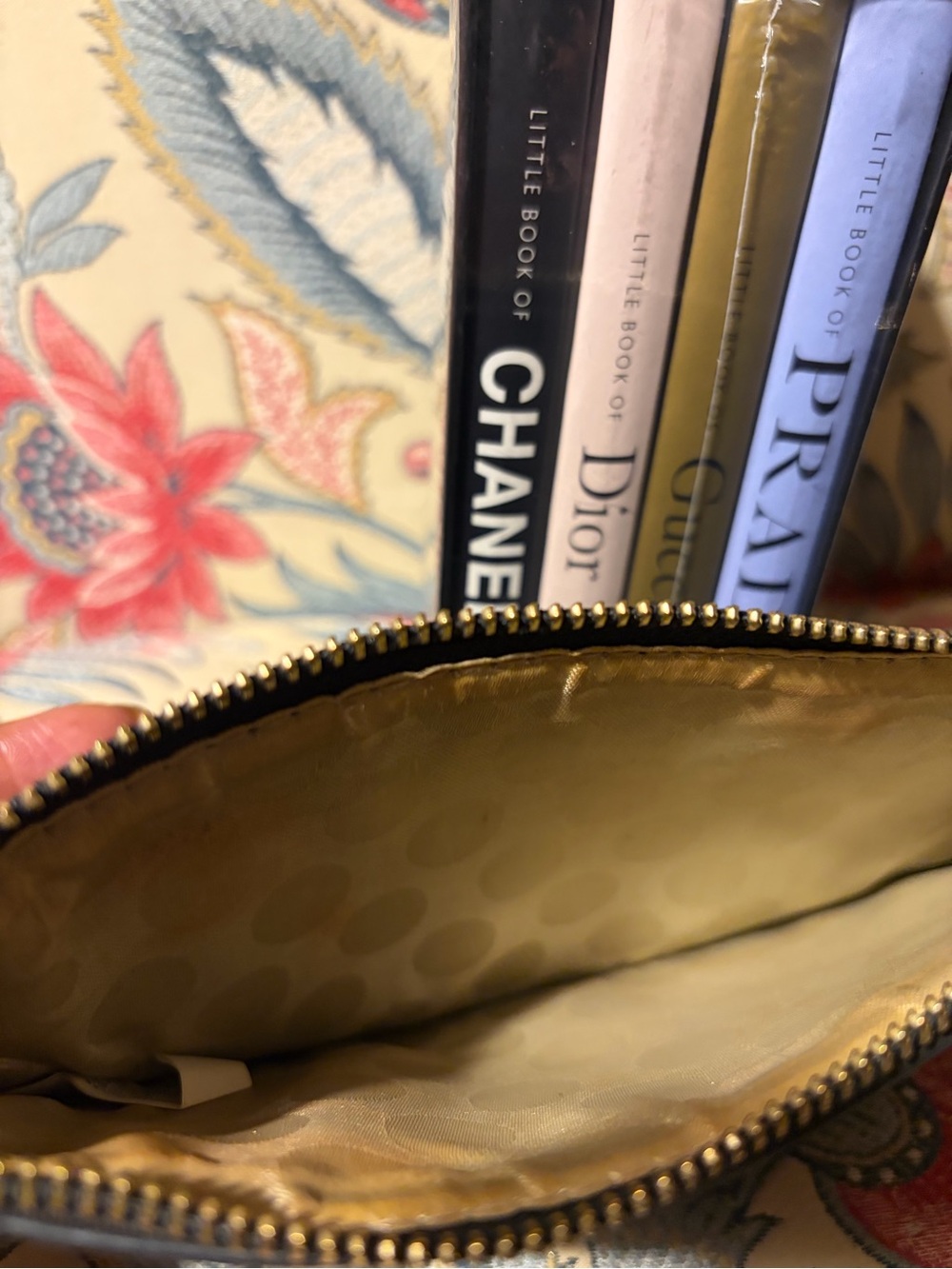 kate spade black Saffiano Wristlet Clutch with Gold Logo - Picture 4 of 4